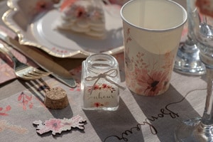 Cadeau Invité – Bougie Fleurie Bonheur